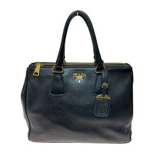Prada Vitello Daino double zip tote bag black leather